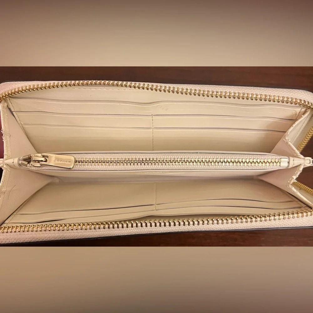 Sold - Picture 3 of 3